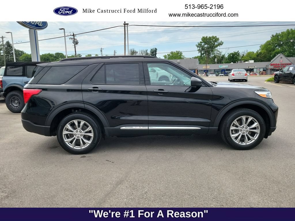 Certified 2023 Ford Explorer XLT w/ Equipment Group 202A AWD/4WD image 6