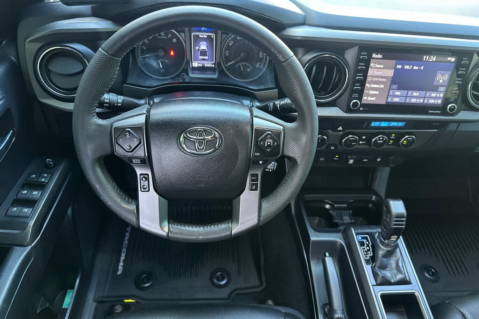 Used 2021 Toyota Tacoma TRD Off-Road w/ Technology Package AWD/4WD image 14