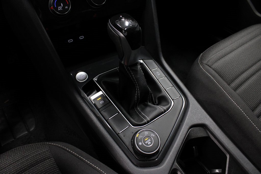 Used 2022 Volkswagen Tiguan S image 34