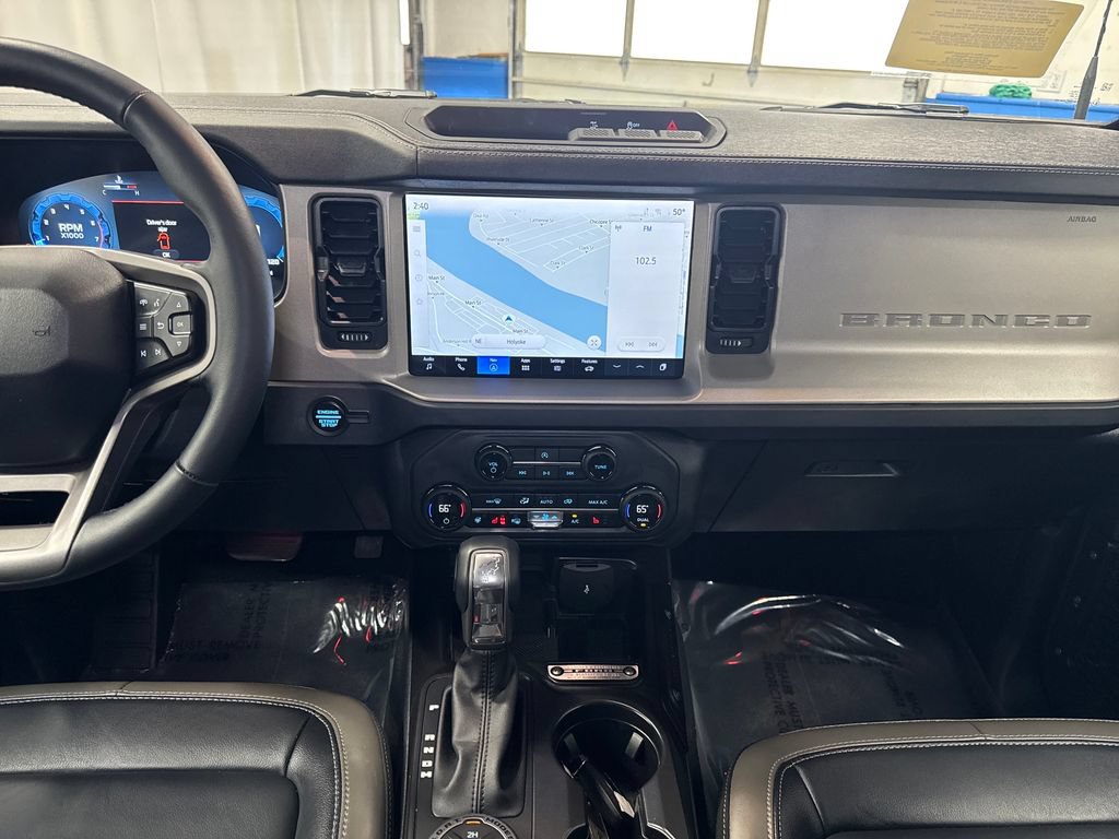 Certified 2025 Ford Bronco Outer Banks AWD/4WD image 15