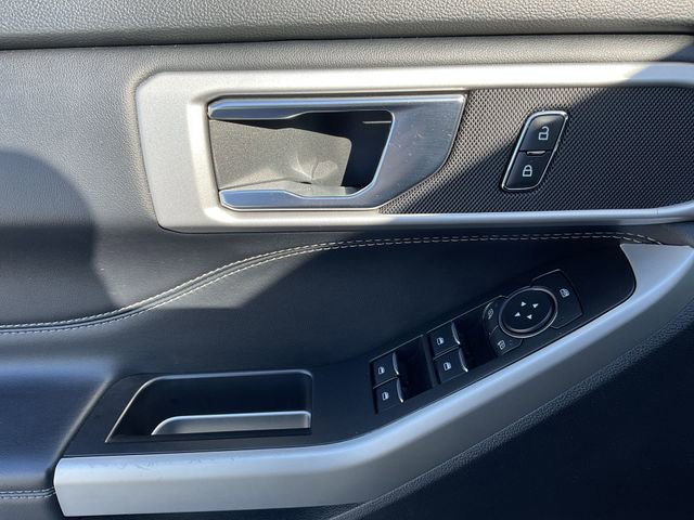 Certified 2021 Ford Explorer XLT w/ Equipment Group 202A AWD/4WD image 14