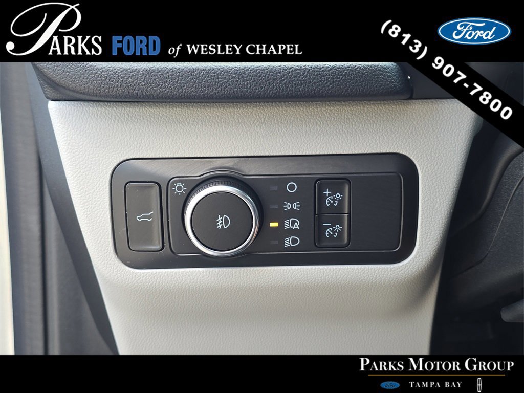 Certified 2023 Ford Escape Platinum w/ Class II Trailer Tow Package image 29