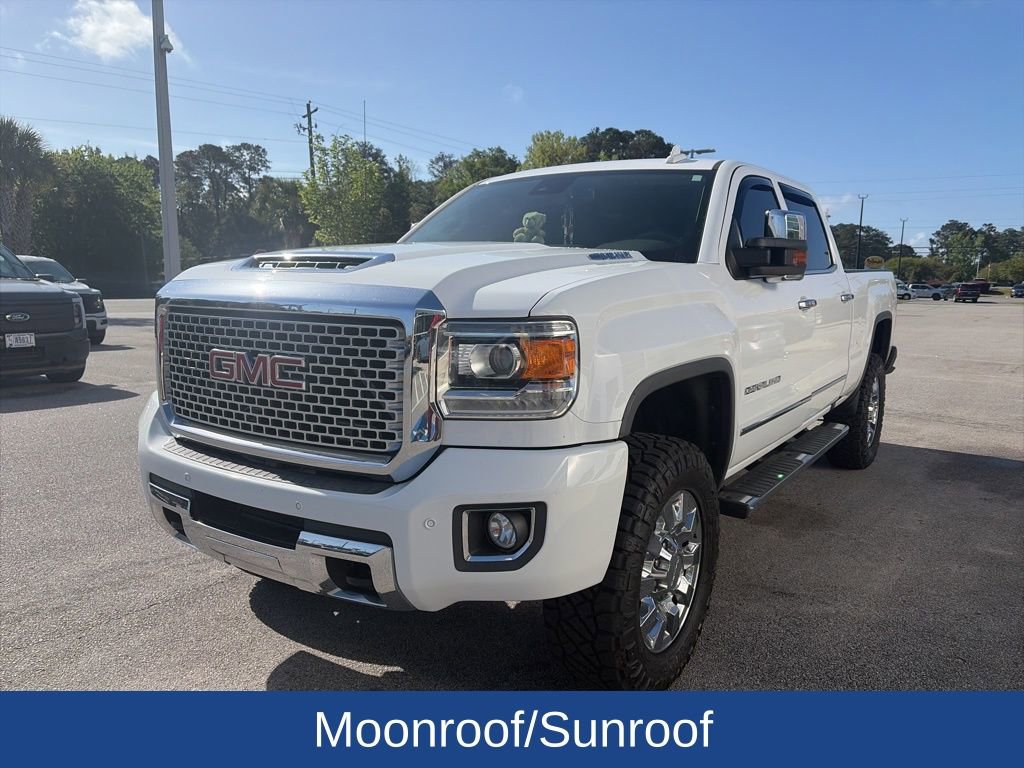 Used 2017 GMC Sierra 2500 Denali w/ Duramax Plus Package image 3
