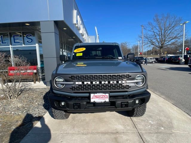 Certified 2025 Ford Bronco Badlands AWD/4WD image 3