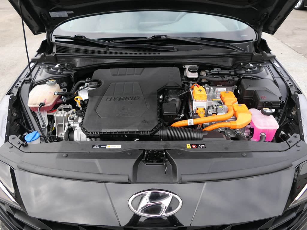 Used 2023 Hyundai Elantra Blue FWD image 29