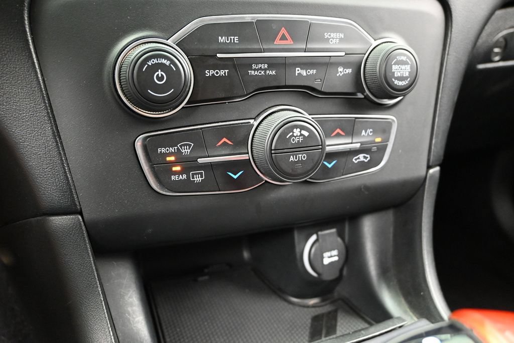 Used 2019 Dodge Charger R/T w/ Plus Group RWD image 44