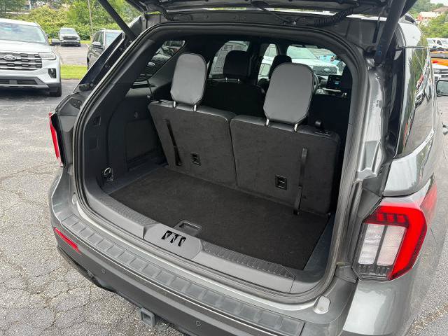 Certified 2026 Ford Explorer ST-Line AWD/4WD image 5