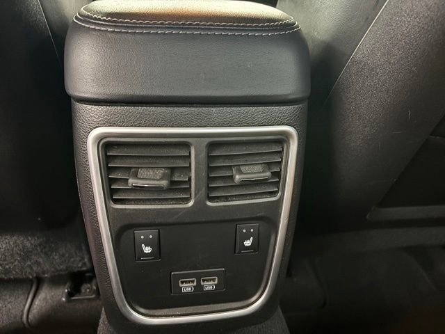 Used 2022 Dodge Charger R/T w/ Plus Group RWD image 10