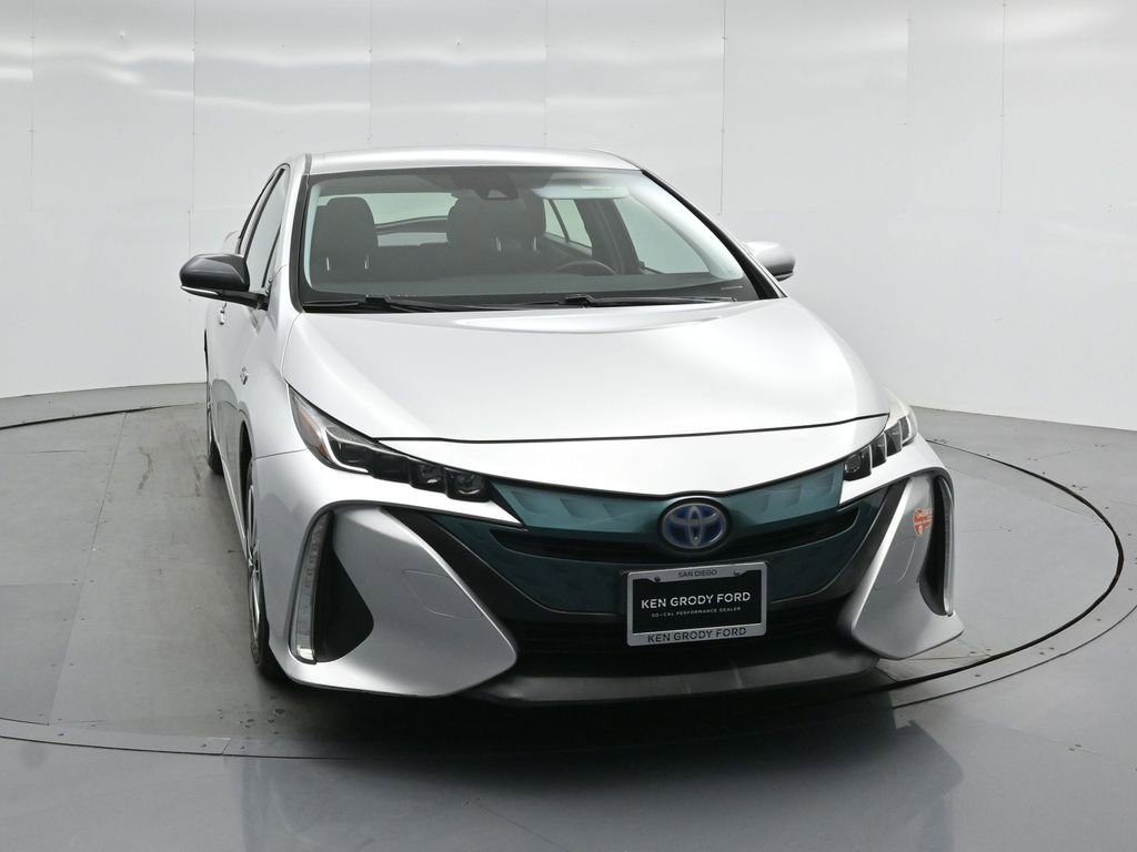 Used 2018 Toyota Prius Prime Plus w/ Carpet Mat Package FWD image 48
