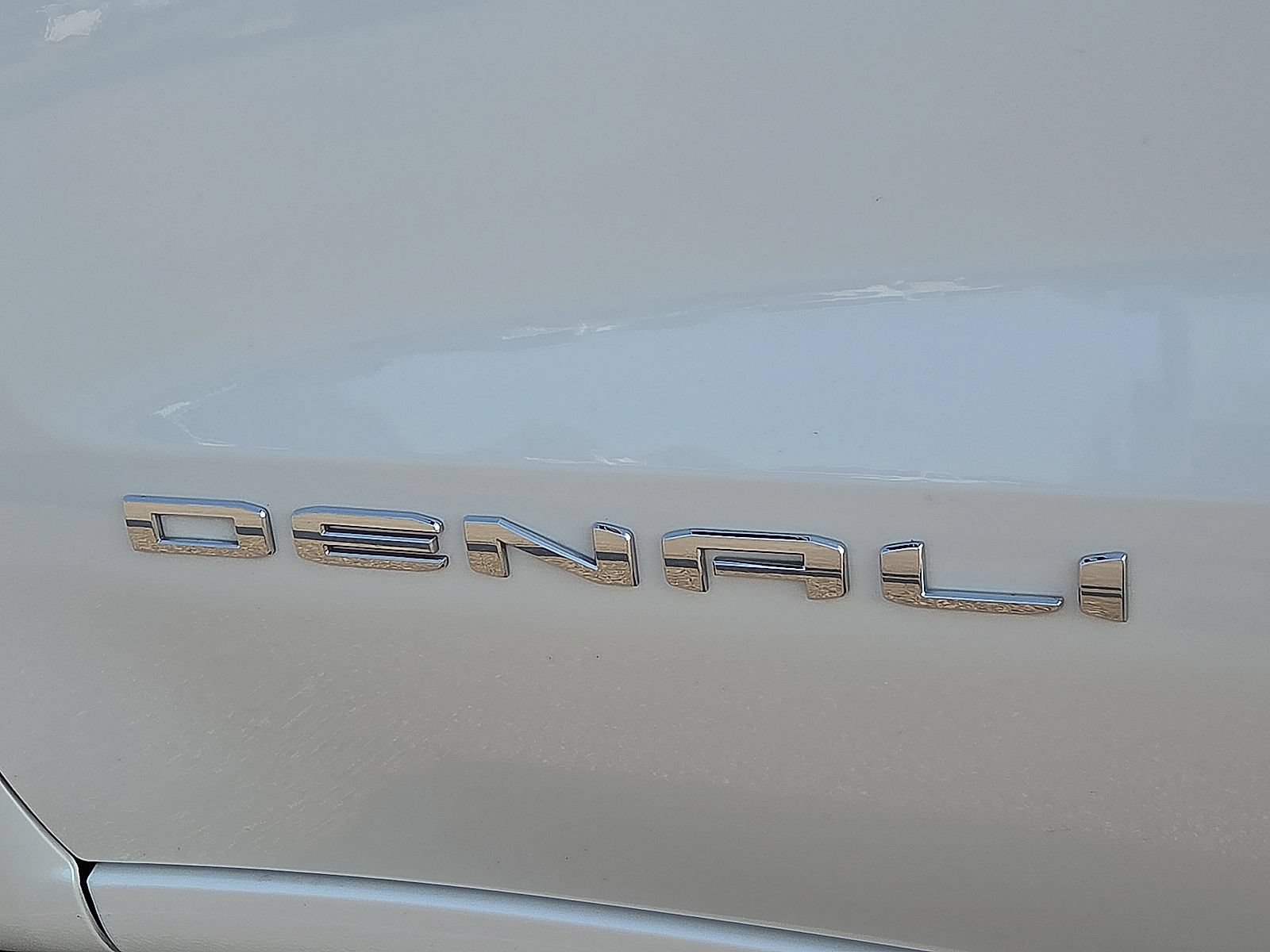 Used 2025 GMC Sierra 1500 Denali Ultimate AWD/4WD image 9
