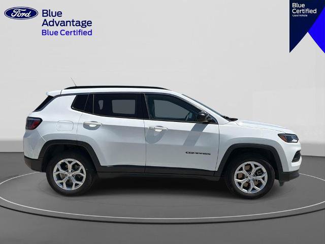 Used 2024 Jeep Compass Latitude AWD/4WD image 5