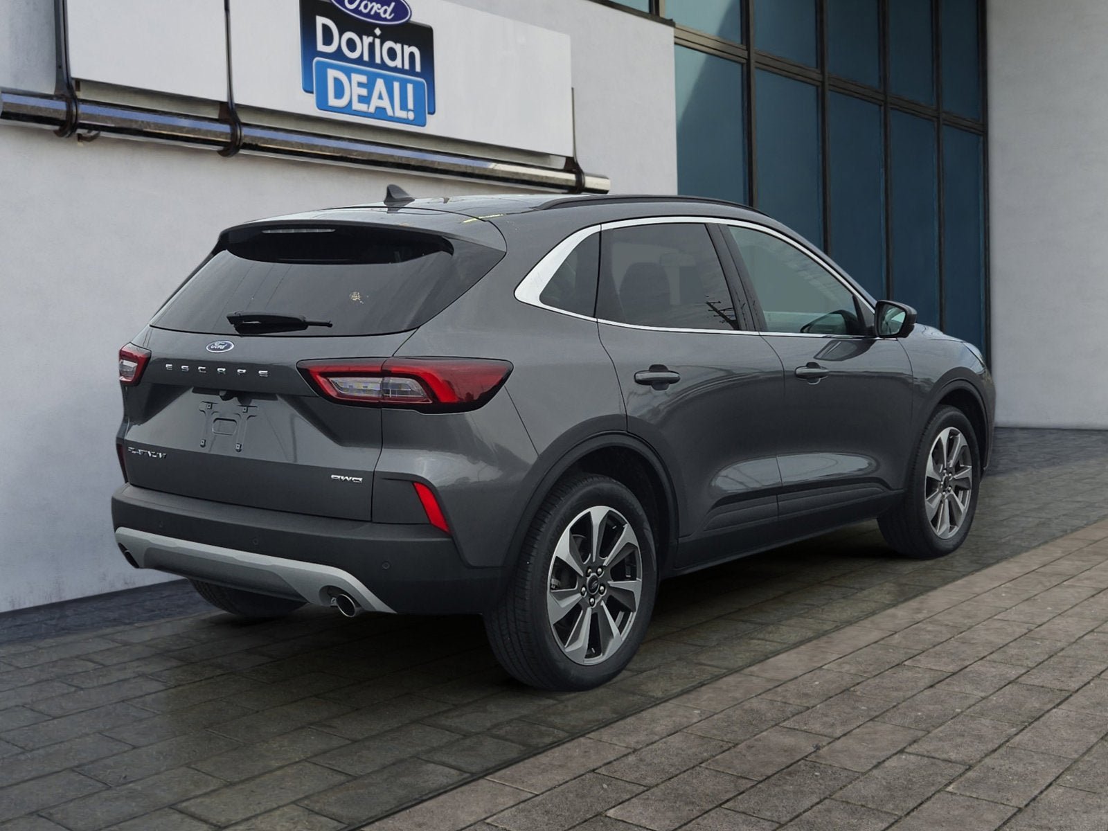 Certified 2023 Ford Escape Platinum AWD/4WD image 3