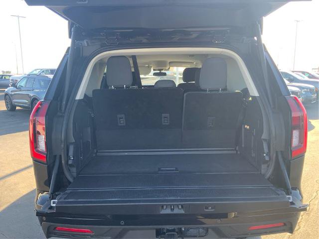 Certified 2025 Ford Expedition Active AWD/4WD image 12