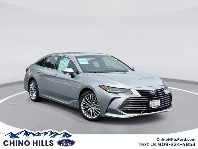 Used 2021 Toyota Avalon Limited image 1