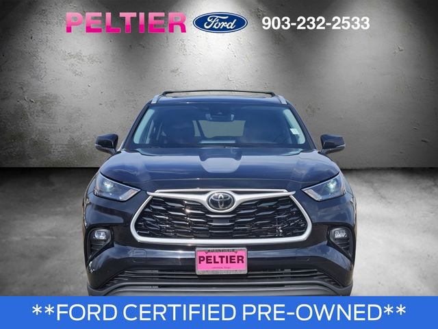 Used 2022 Toyota Highlander XLE image 2