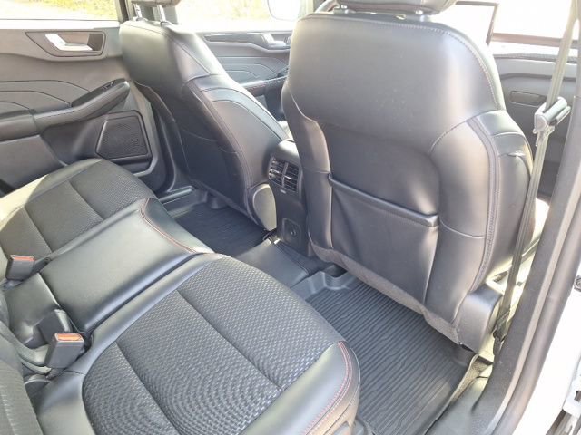 Certified 2025 Ford Escape ST-Line w/ Equipment Group 301A image 21