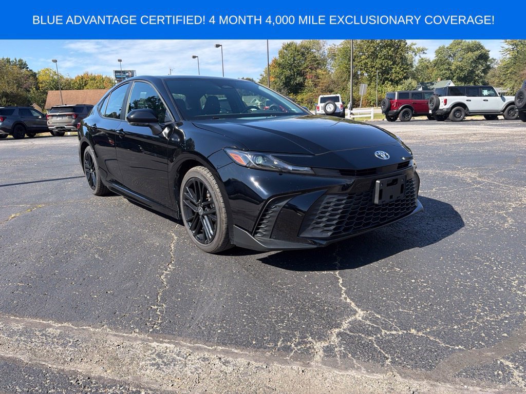 Used 2025 Toyota Camry SE FWD image 8
