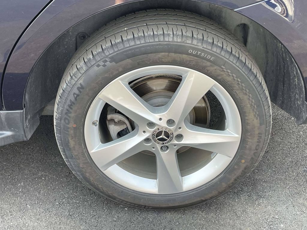 Used 2018 Mercedes-Benz GLE 350 4MATIC image 9