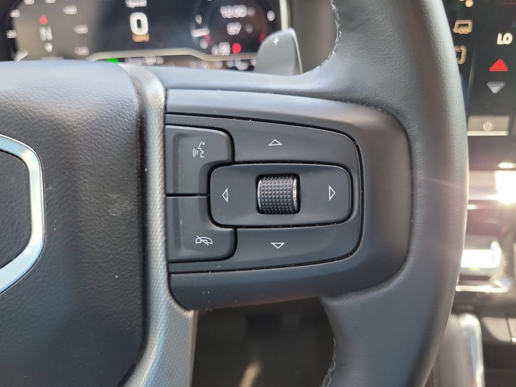 Used 2023 GMC Sierra 1500 Denali w/ Technology Package AWD/4WD image 29