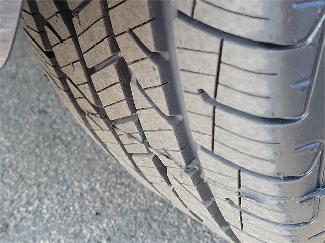 Used 2022 Genesis GV70 2.5T w/ Select Package image 31