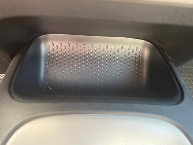 Used 2022 Toyota Corolla LE FWD image 19
