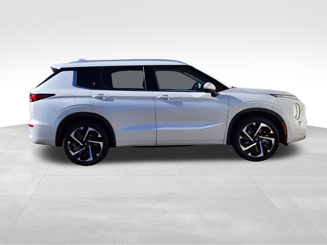 Used 2022 Mitsubishi Outlander SEL image 6