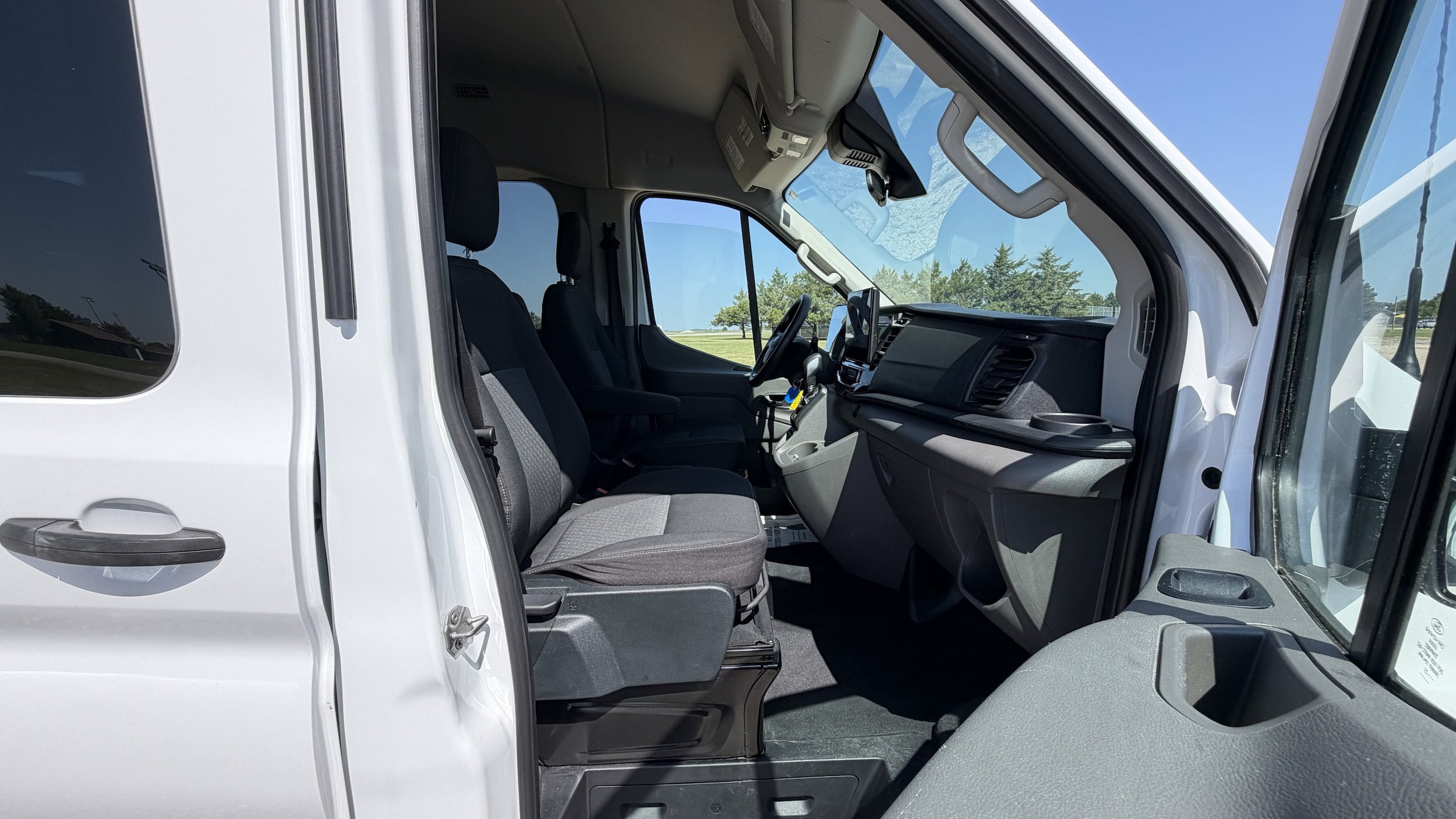 Certified 2023 Ford Transit 350 XLT RWD image 23
