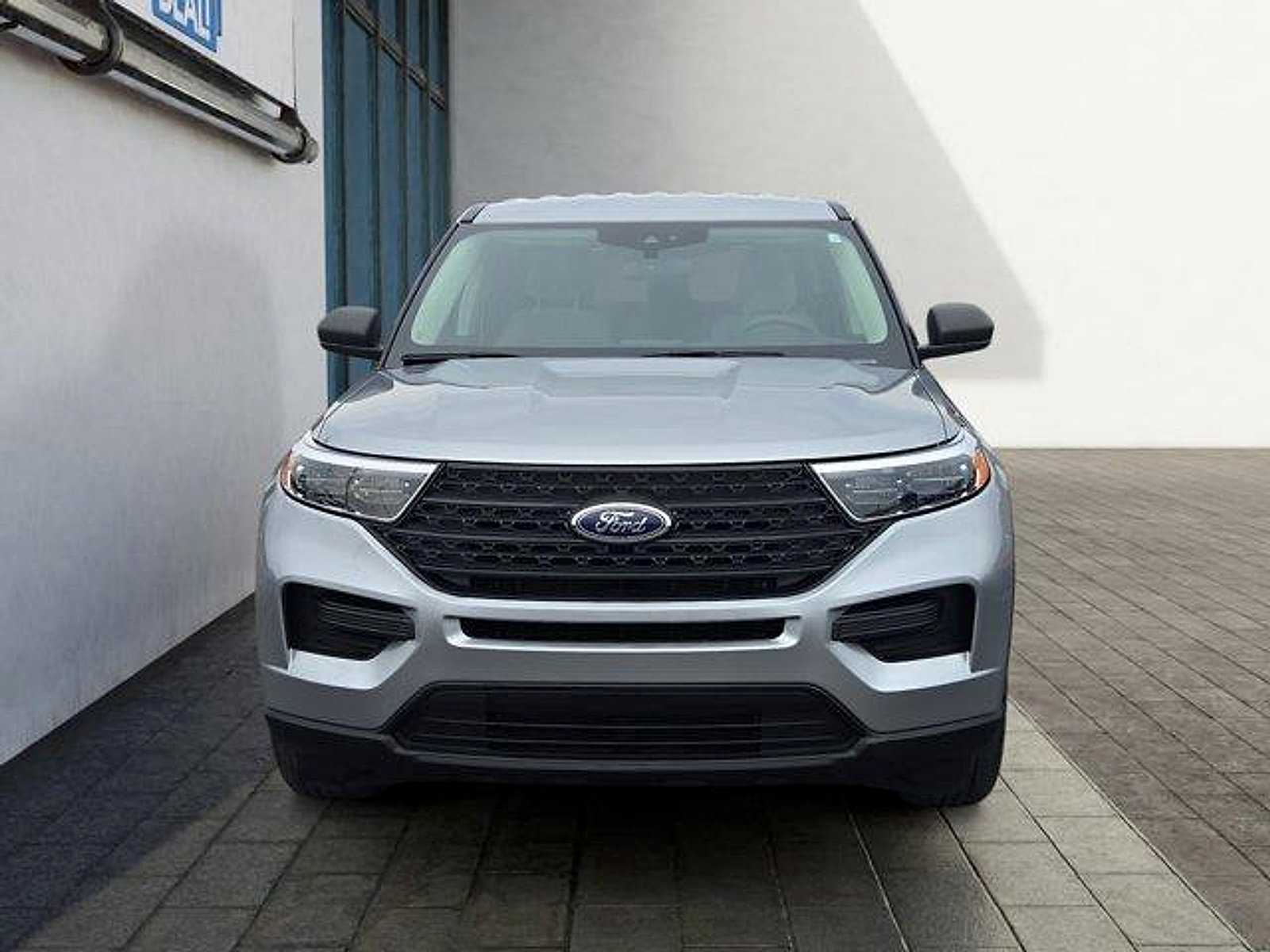 Certified 2023 Ford Explorer 4WD image 8