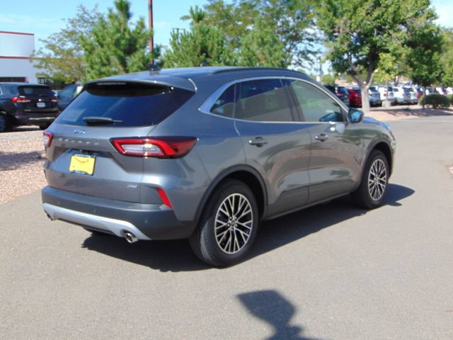 Certified 2026 Ford Escape SE FWD image 6