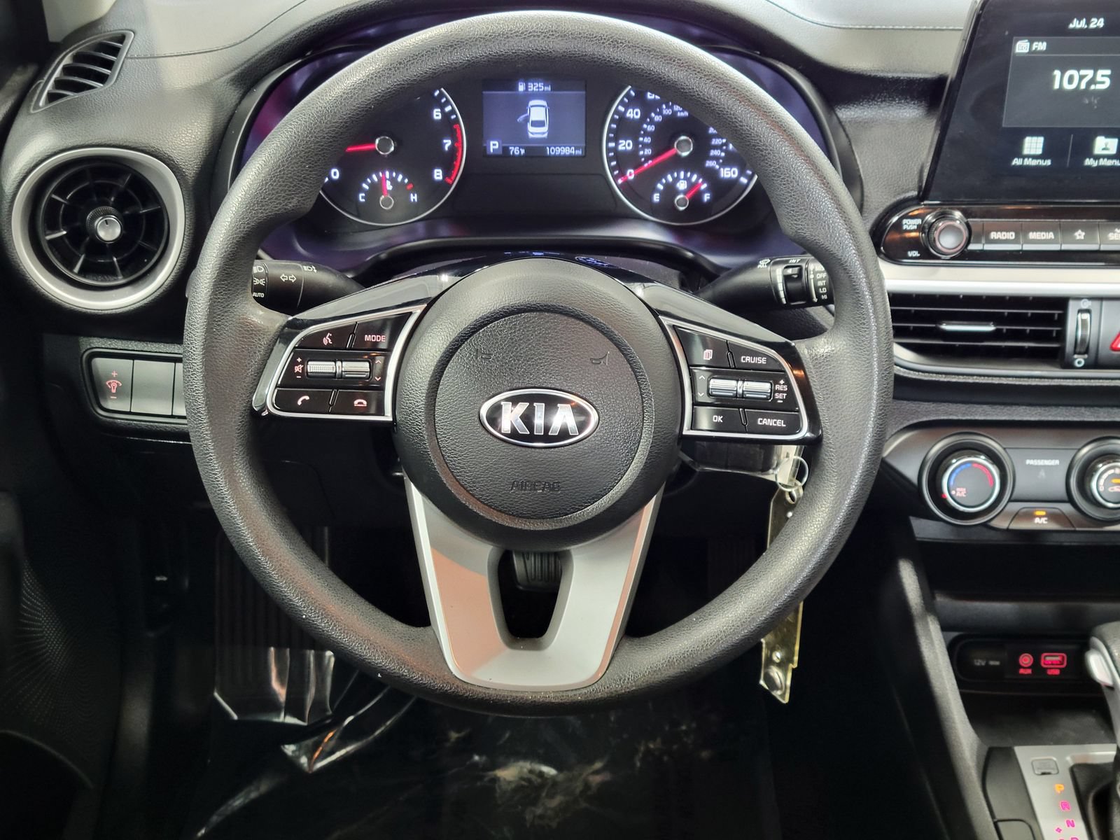 Used 2020 Kia Forte LXS FWD image 25