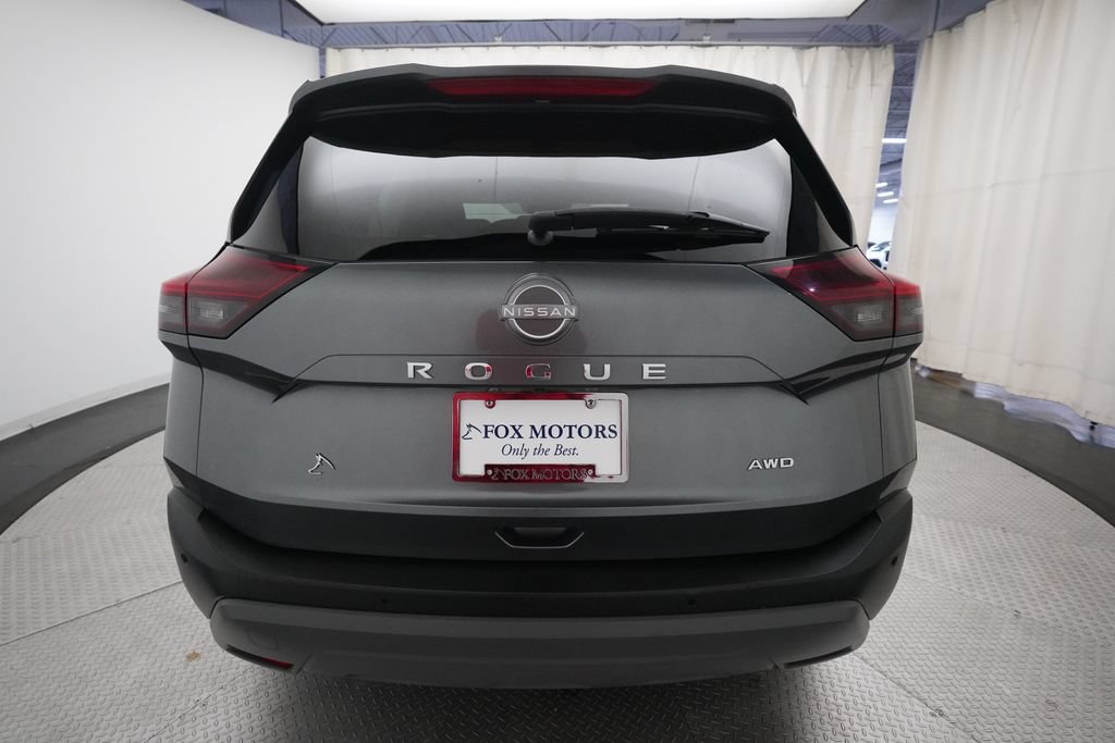 Used 2023 Nissan Rogue S AWD/4WD image 25