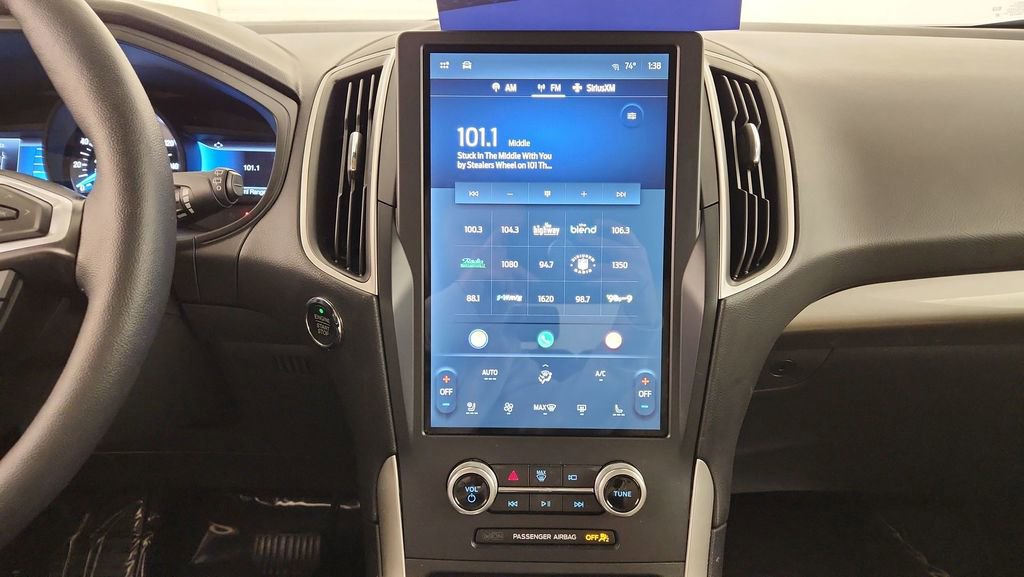 Certified 2023 Ford Edge SEL w/ Convenience Package AWD/4WD image 13