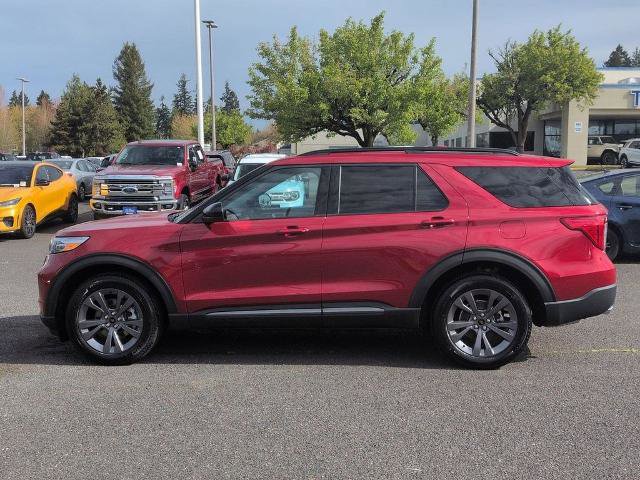 Certified 2024 Ford Explorer XLT w/ Equipment Group 202A AWD/4WD image 2