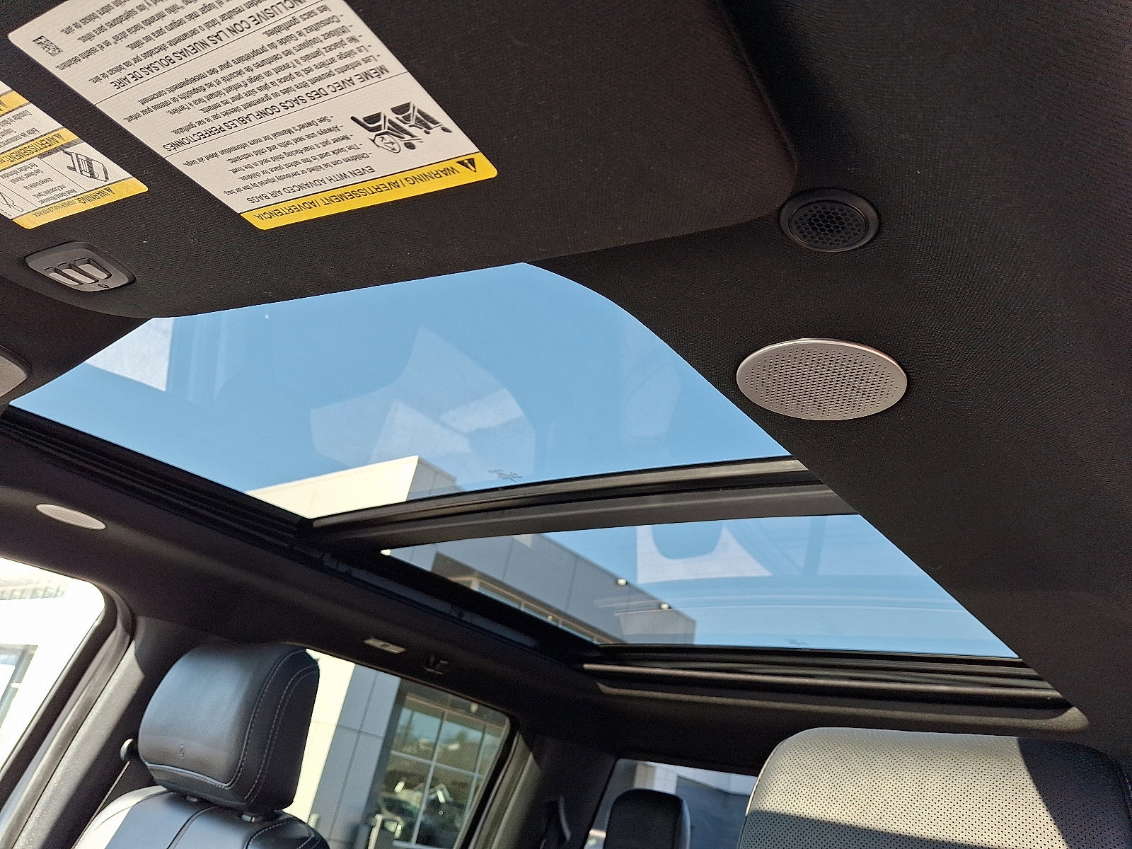 Certified 2023 Ford F150 Platinum w/ Equipment Group 701A High image 14