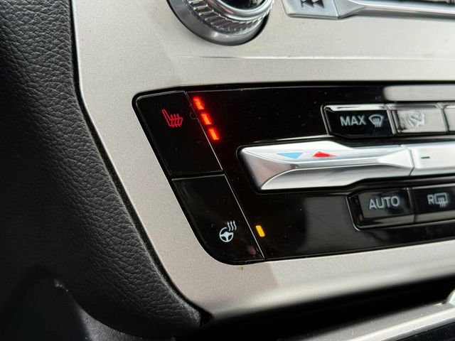 Certified 2022 Ford Explorer XLT w/ Equipment Group 202A image 13