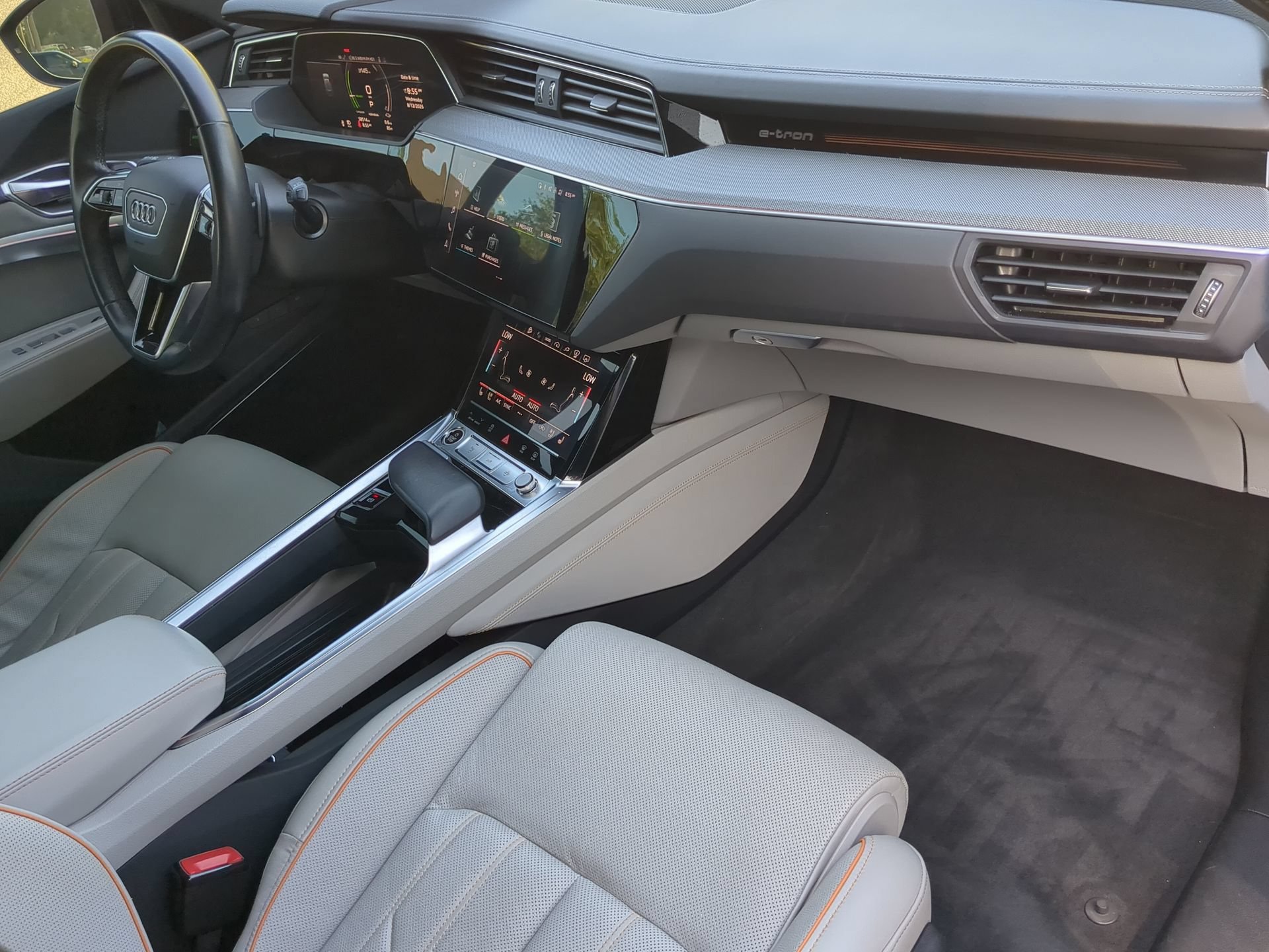 Used 2024 Audi Q8 e-tron Prestige AWD/4WD image 49