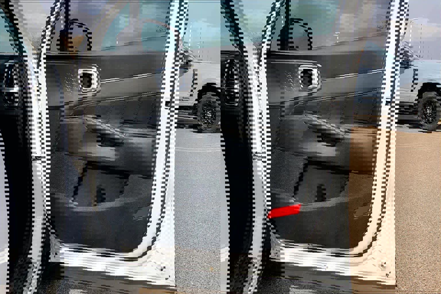 Used 2023 Kia Sorento SX image 23