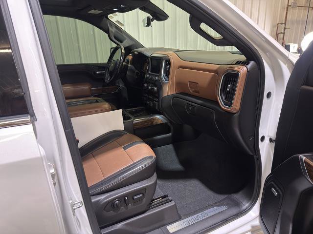 Used 2019 Chevrolet Silverado 1500 High Country w/ Technology Package image 30