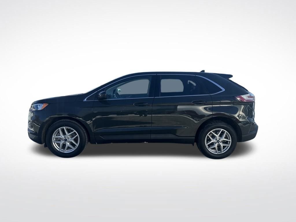 Certified 2022 Ford Edge SEL w/ Convenience Package image 3