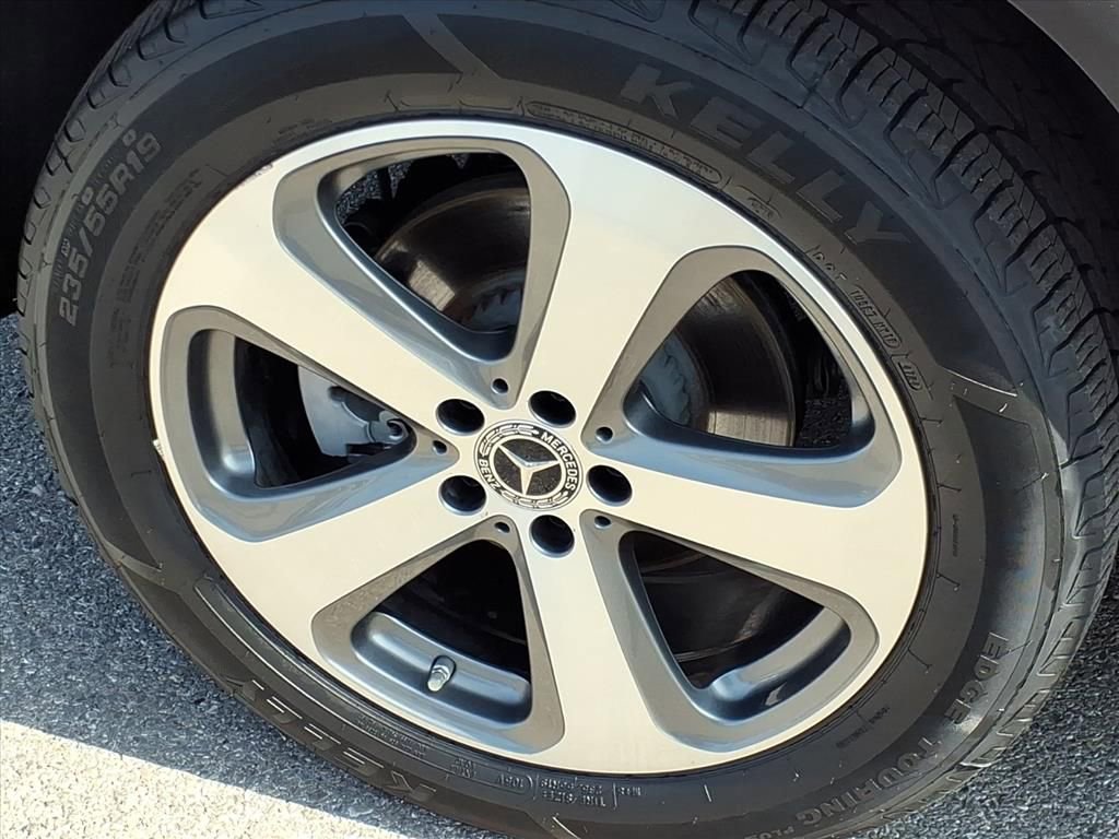 Used 2019 Mercedes-Benz GLC 300 4MATIC image 10