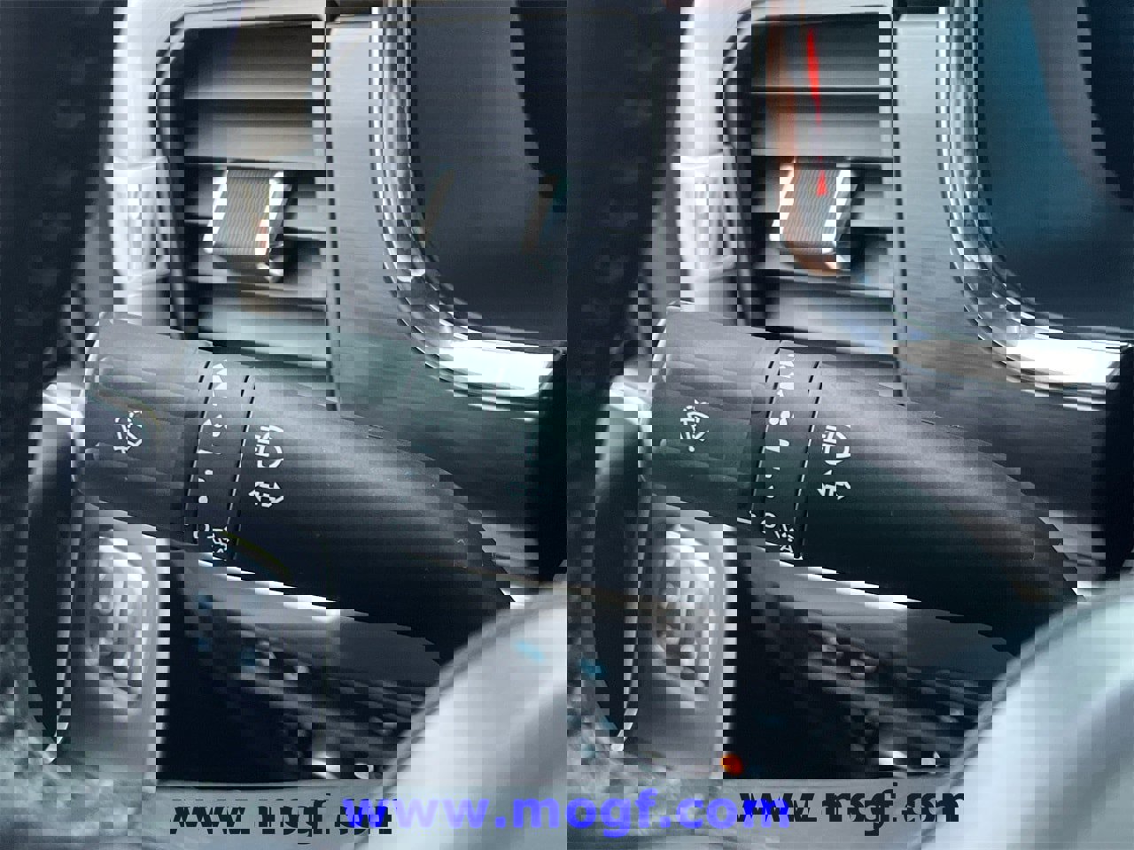 Certified 2023 Ford F150 Lariat w/ Equipment Group 502A High image 19