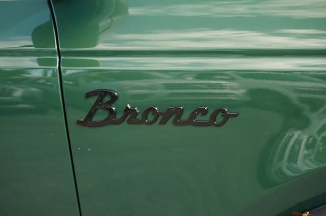 Certified 2023 Ford Bronco Black Diamond AWD/4WD image 26