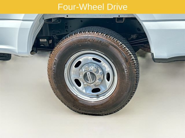 Certified 2025 Ford F250 XL w/ XL Chrome Package AWD/4WD image 6