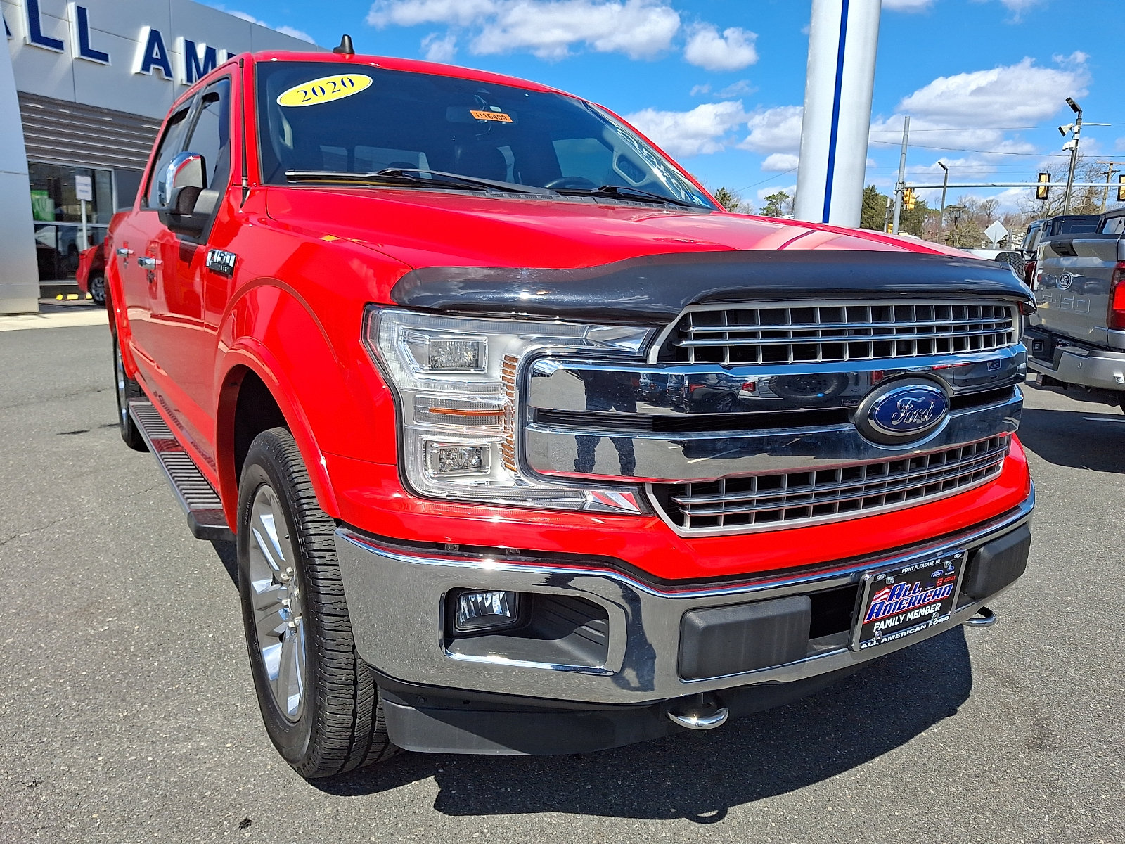 Certified 2020 Ford F150 Lariat w/ Equipment Group 502A Luxury AWD/4WD image 2