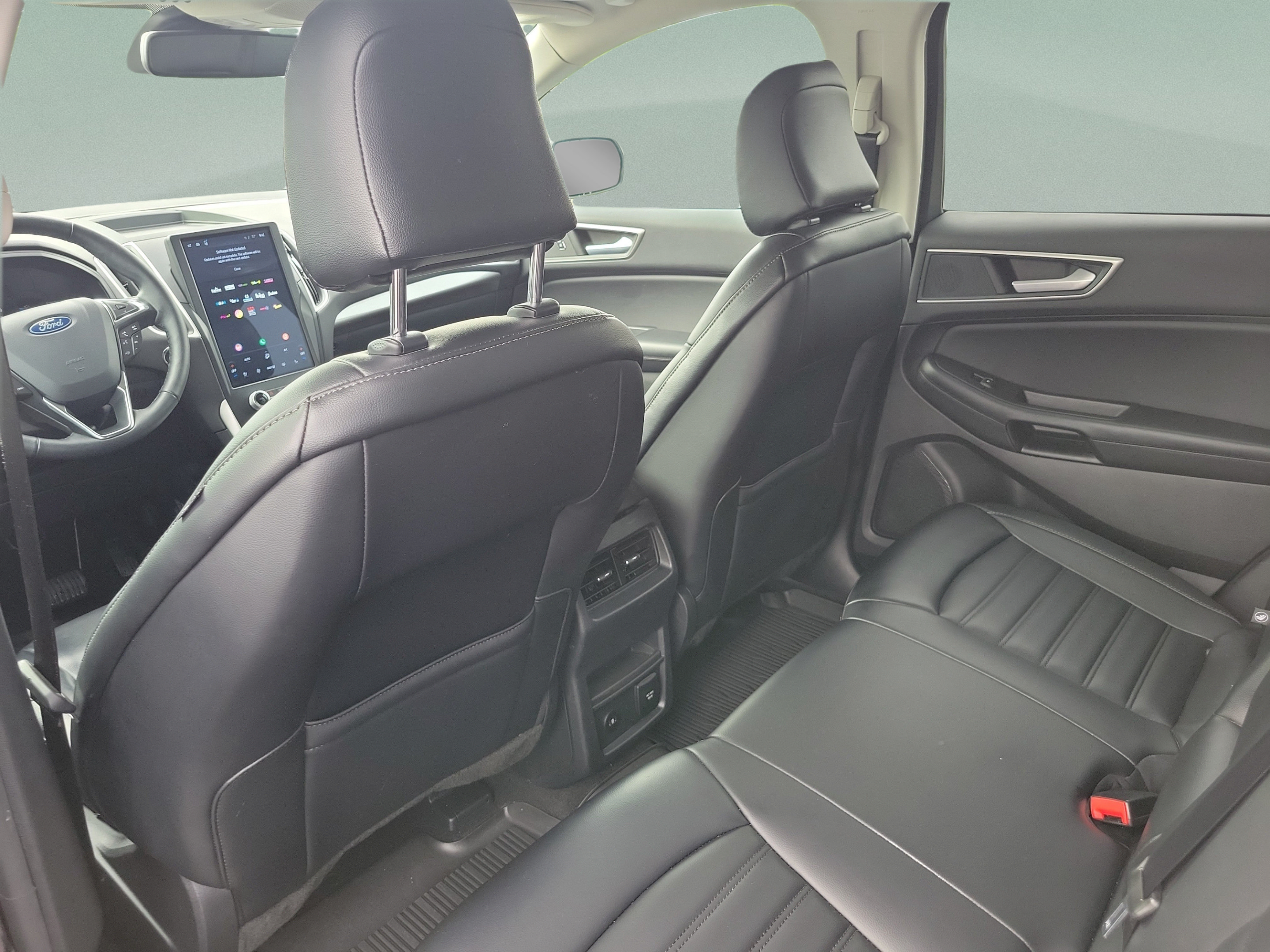 Certified 2024 Ford Edge SEL w/ Convenience Package AWD/4WD image 10