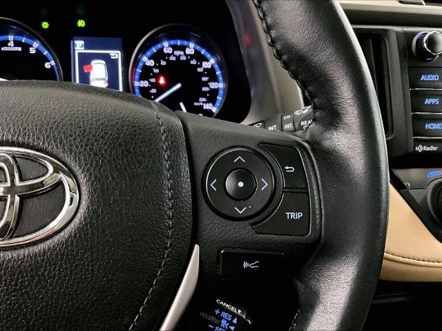 Used 2018 Toyota RAV4 XLE w/ Plus Extra Value Package AWD/4WD image 18