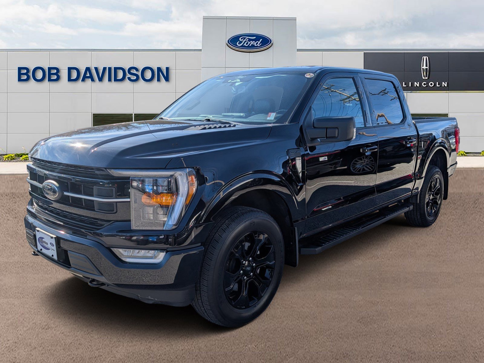 Certified 2022 Ford F150 XLT w/ Equipment Group 302A High image 7