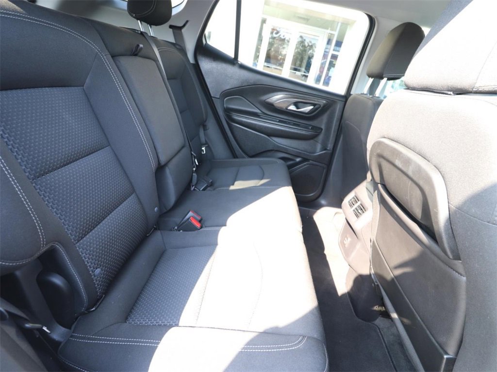 Used 2024 GMC Terrain SLE image 21