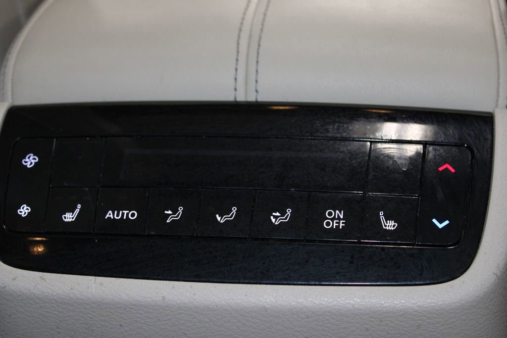 Used 2023 INFINITI QX60 Sensory w/ Cargo Package image 38