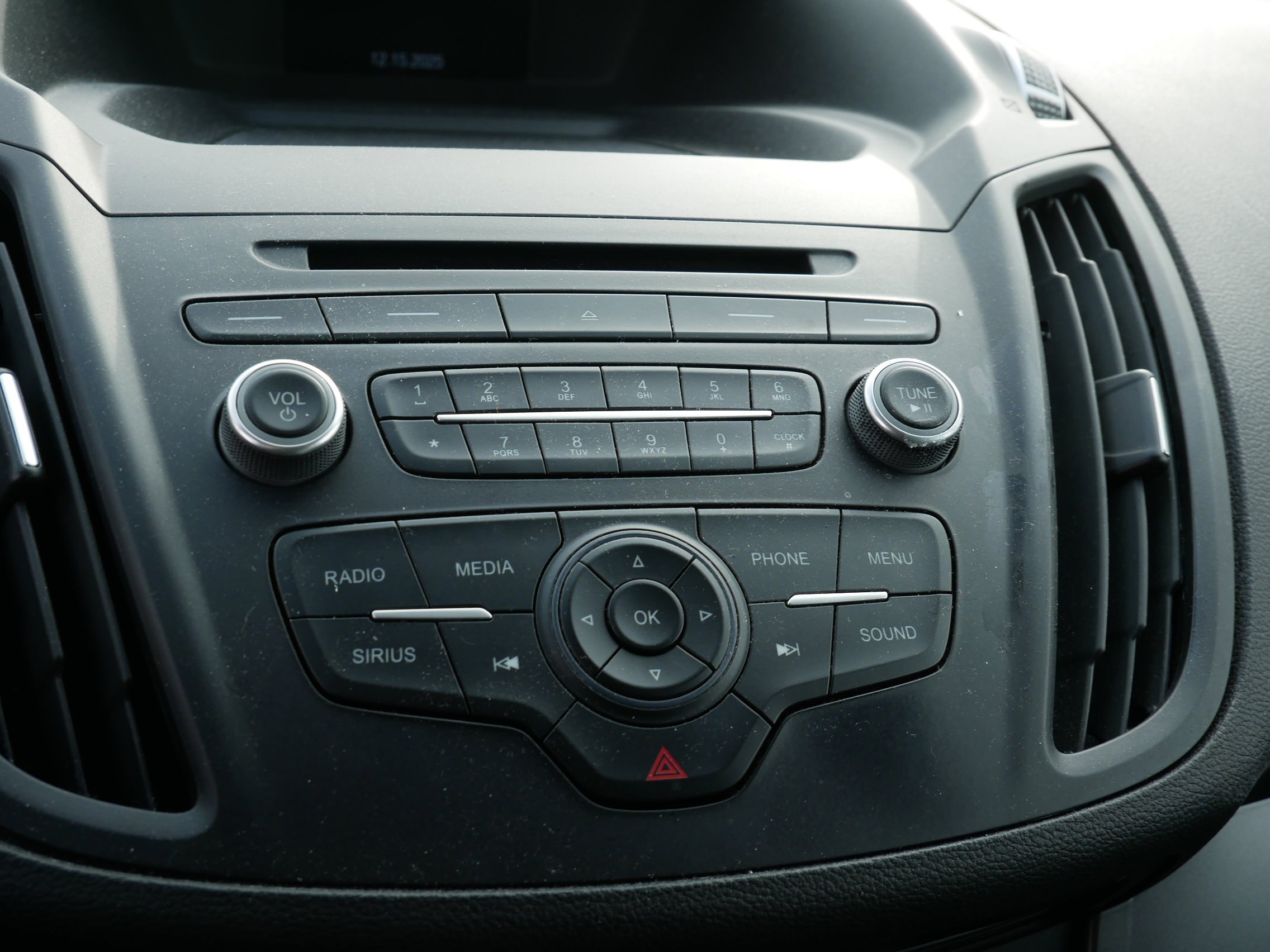 Certified 2018 Ford Escape SE image 23